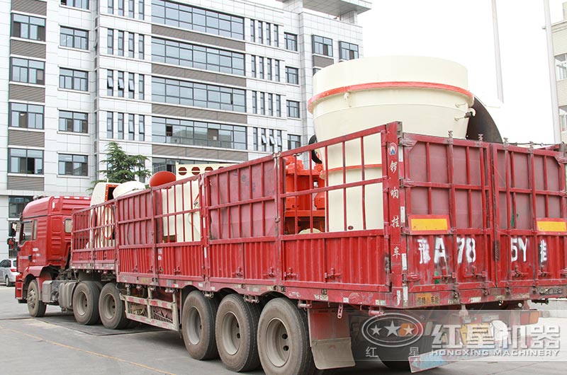 設(shè)備裝車完畢，準備發(fā)貨