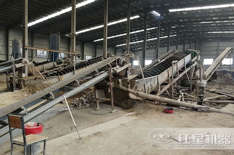 輪式洗砂機(jī)工作現(xiàn)場圖片