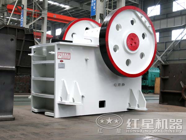 1215廢鋼鄂式破碎機多少錢一臺？預(yù)期產(chǎn)值可達多少噸？