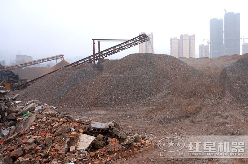 建筑垃圾變廢為磚設(shè)備多少錢，建筑垃圾做的磚多少錢一塊？