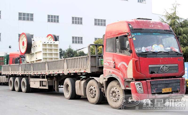 人工破碎混凝土用什么機(jī)器？選擇顎破機(jī)，大產(chǎn)量，運(yùn)行可靠